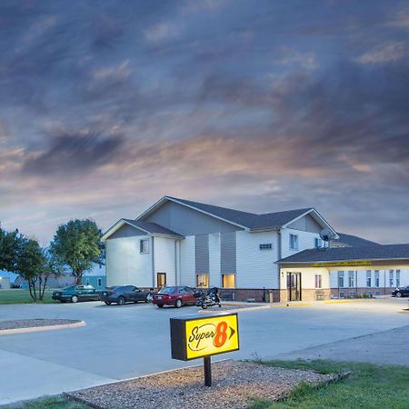 Super 8 By Wyndham Belleville Bagian luar foto