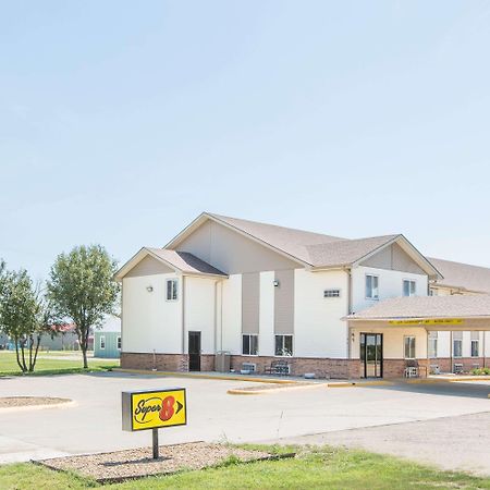 Super 8 By Wyndham Belleville Bagian luar foto